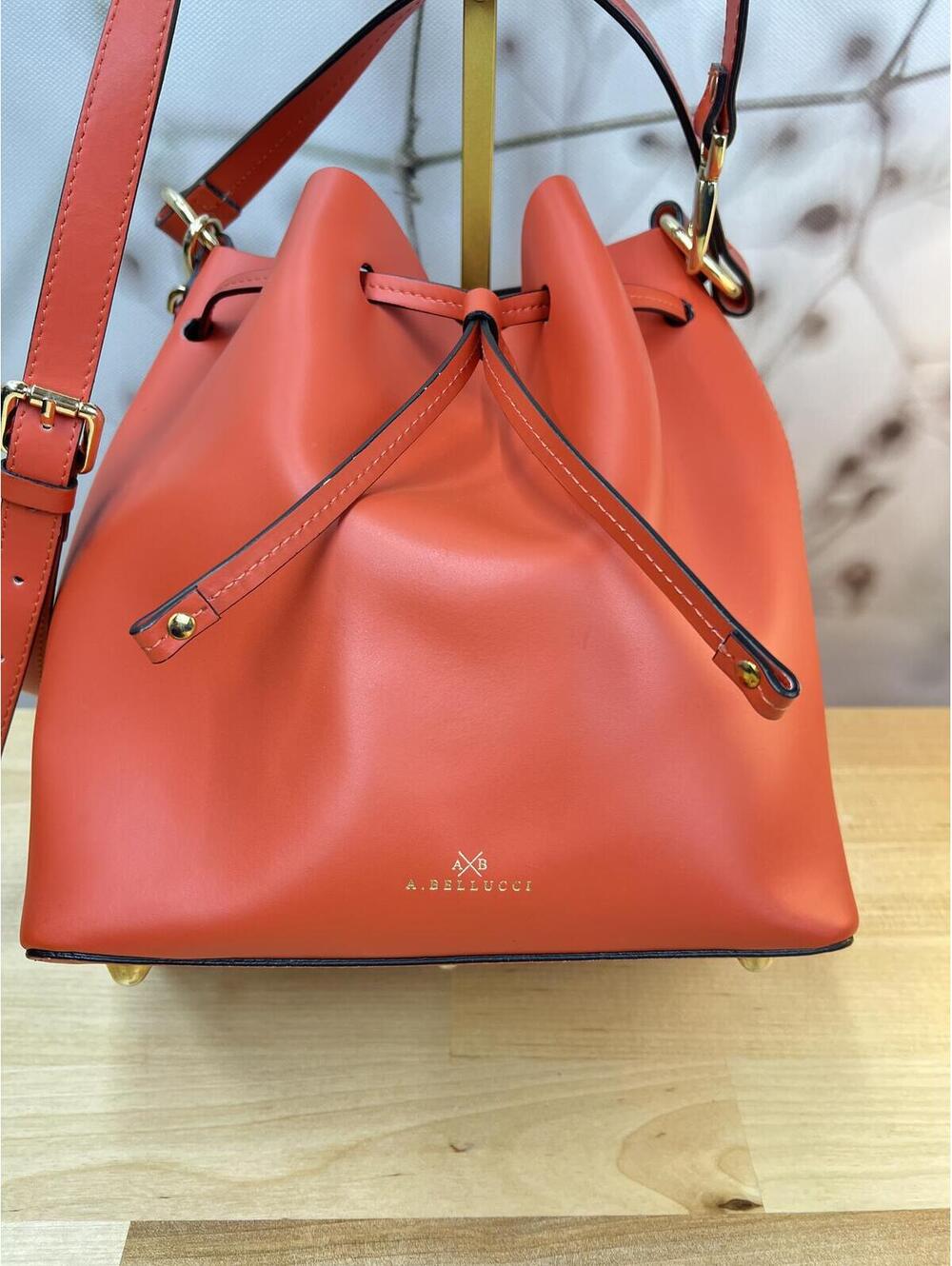 Designer A. Bellucci Bucket Bag, crossbody - Picture 7 of 8